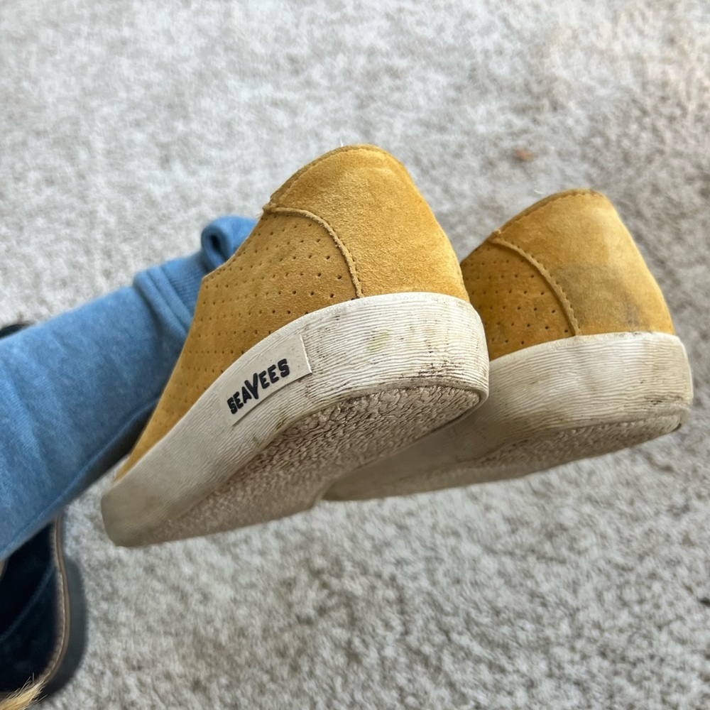 Shoes - Picture 4 of 4